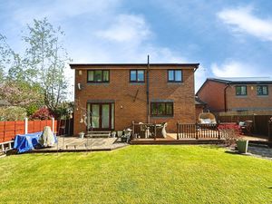 Photo 27- click for photo gallery